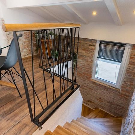 Apartments Rose Cres Zewnętrze zdjęcie