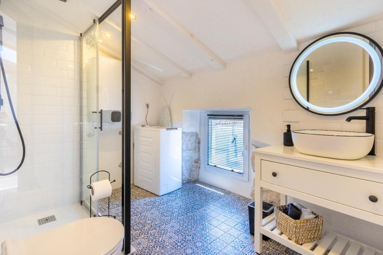 Apartments Rose Cres Zewnętrze zdjęcie