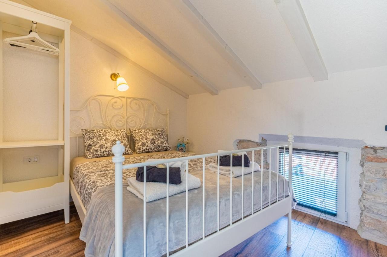 Apartments Rose Cres Zewnętrze zdjęcie