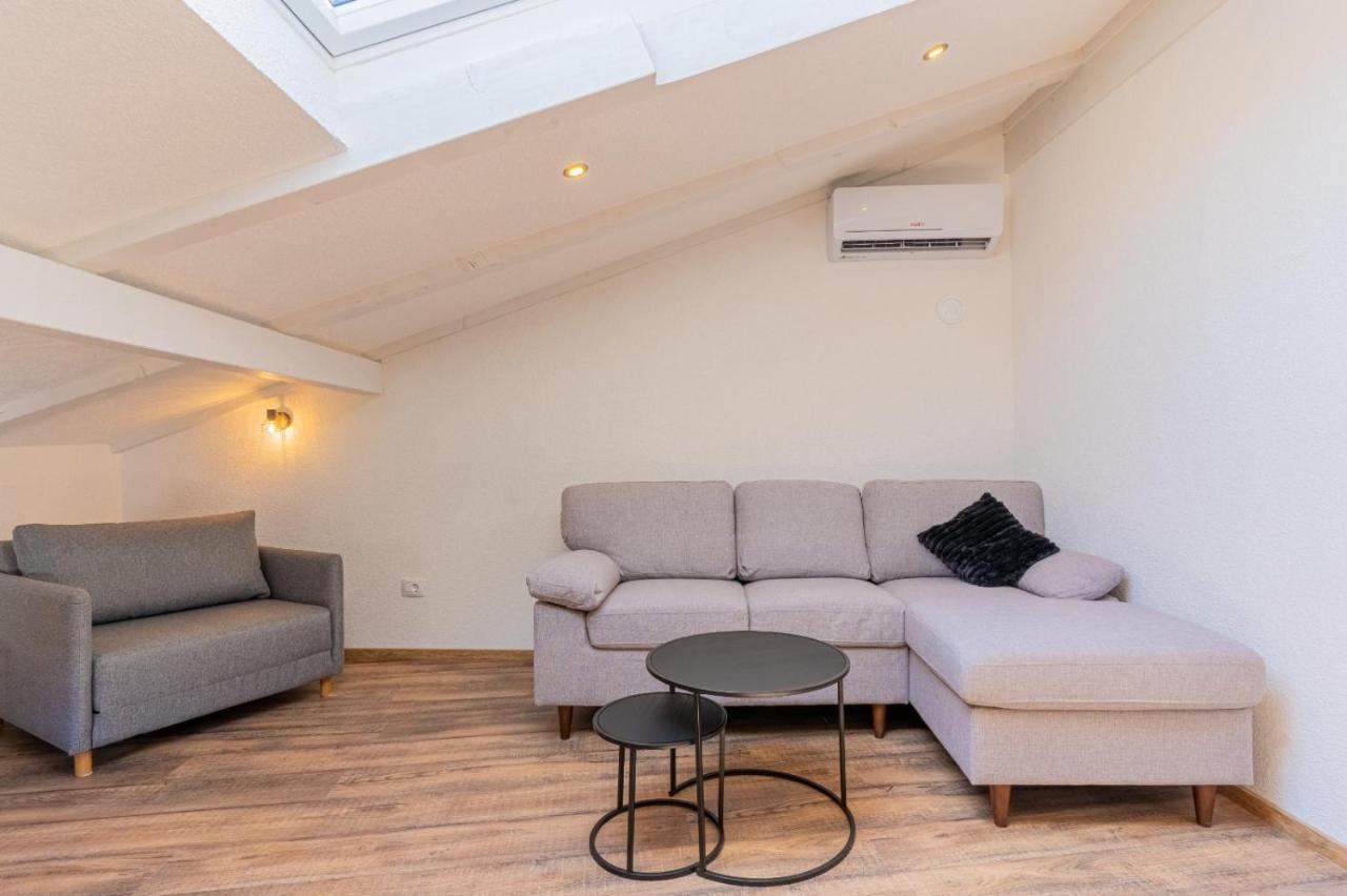 Apartments Rose Cres Zewnętrze zdjęcie